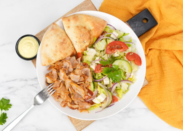 Kebab/Chicken/Vöner Salaatilla