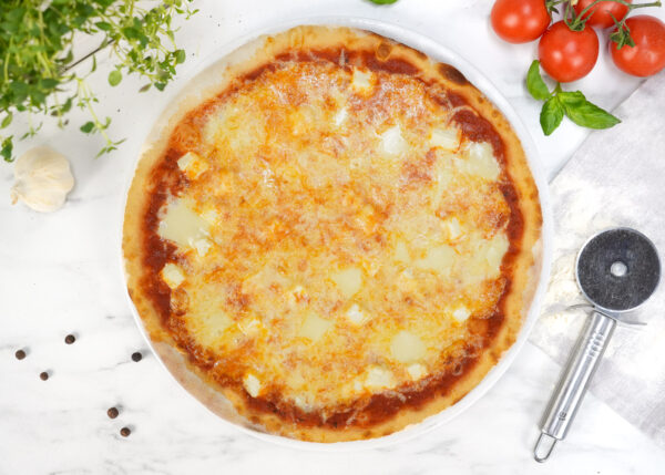 Cheesy pizza